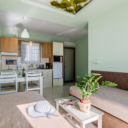 Alkionis Beach Hotel Apartments สฟากากิ ภายนอก รูปภาพ